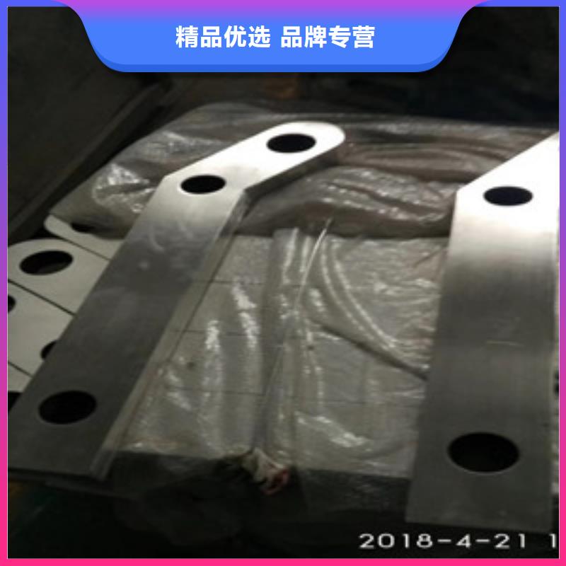 【灯光护栏】镀锌波形护栏实力见证