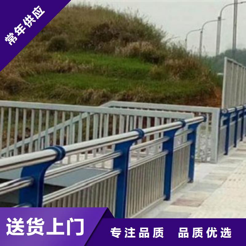 道路交通隔离护栏-坚固牢靠