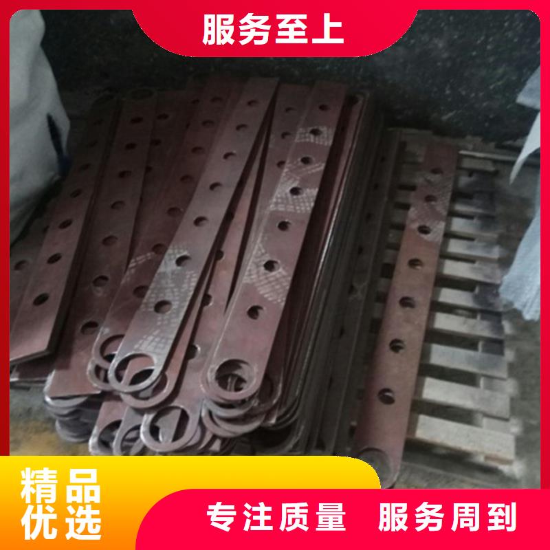 蓝色钢板立柱免费报价