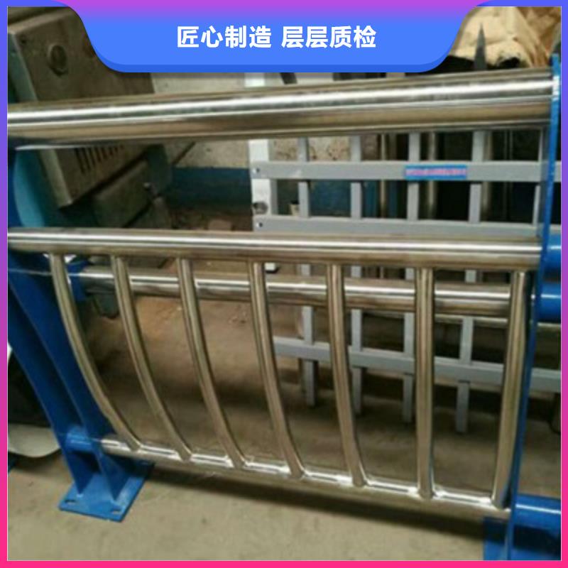 不锈钢碳素钢复合管外形简约