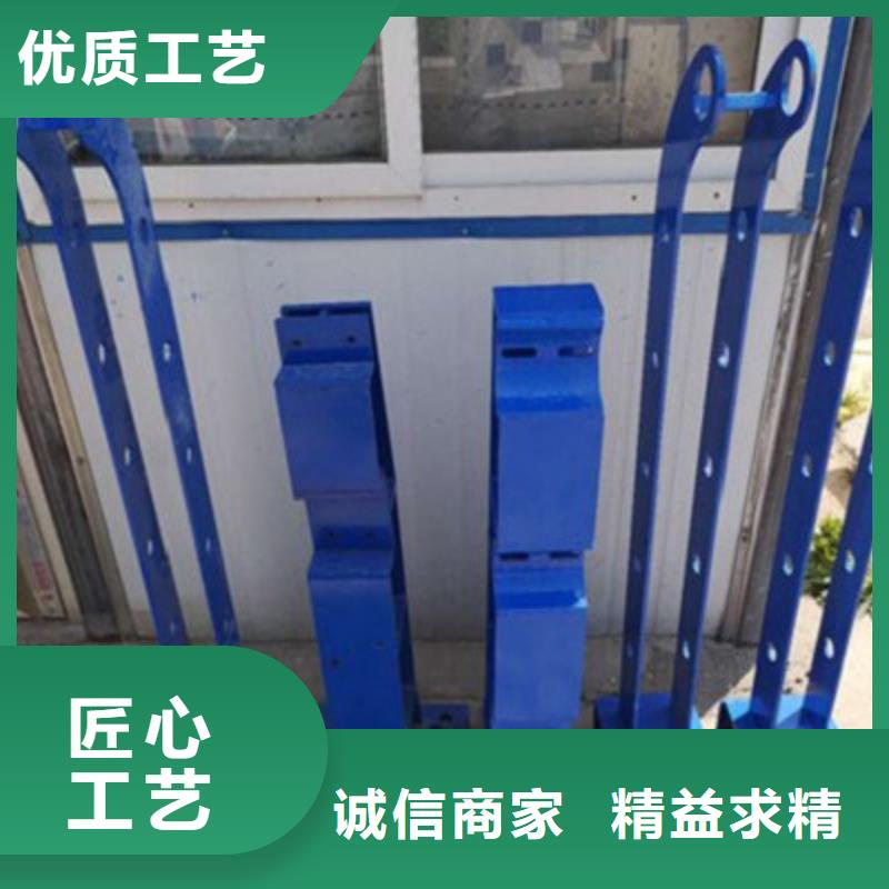 不锈钢碳素钢复合管外形简约