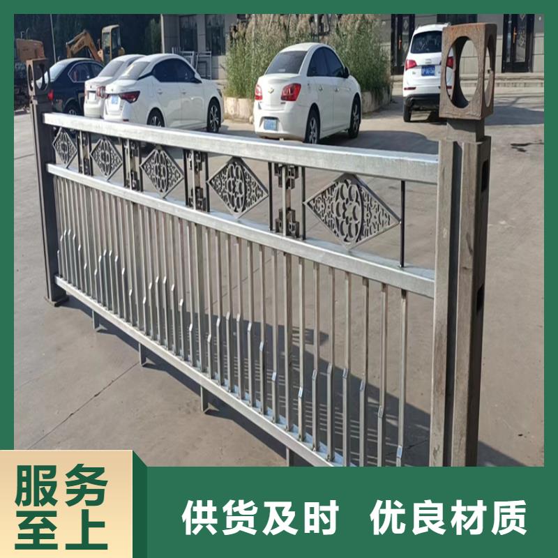 氟碳漆喷塑防撞护栏木纹转印护栏厂家实力才是硬道理
