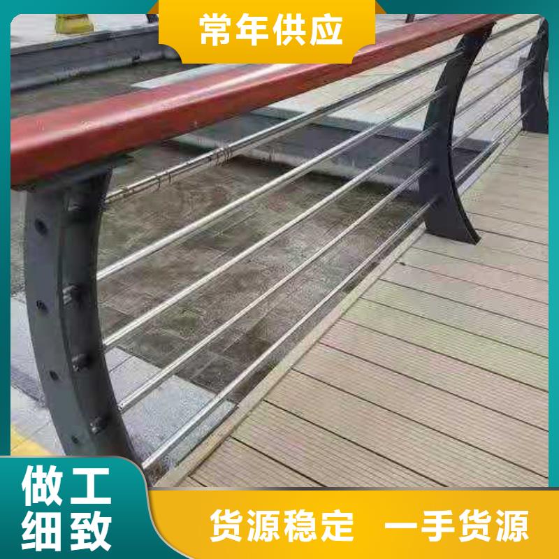 铸钢立柱护栏产品密度高