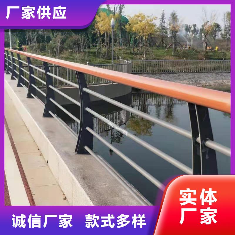 防撞钢板立柱规格齐全
