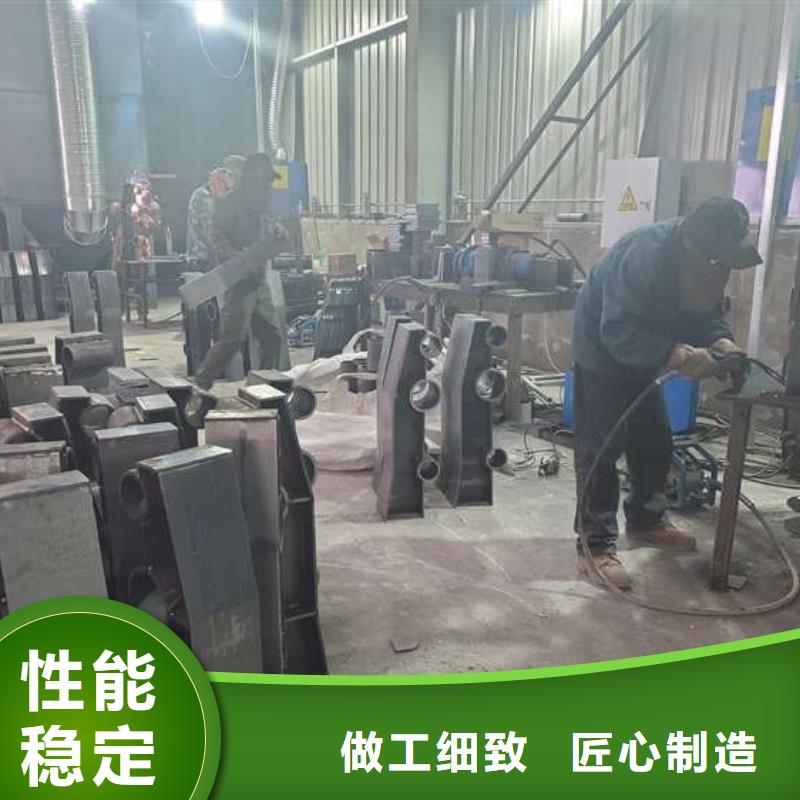 专业安装道路护栏精选原材料