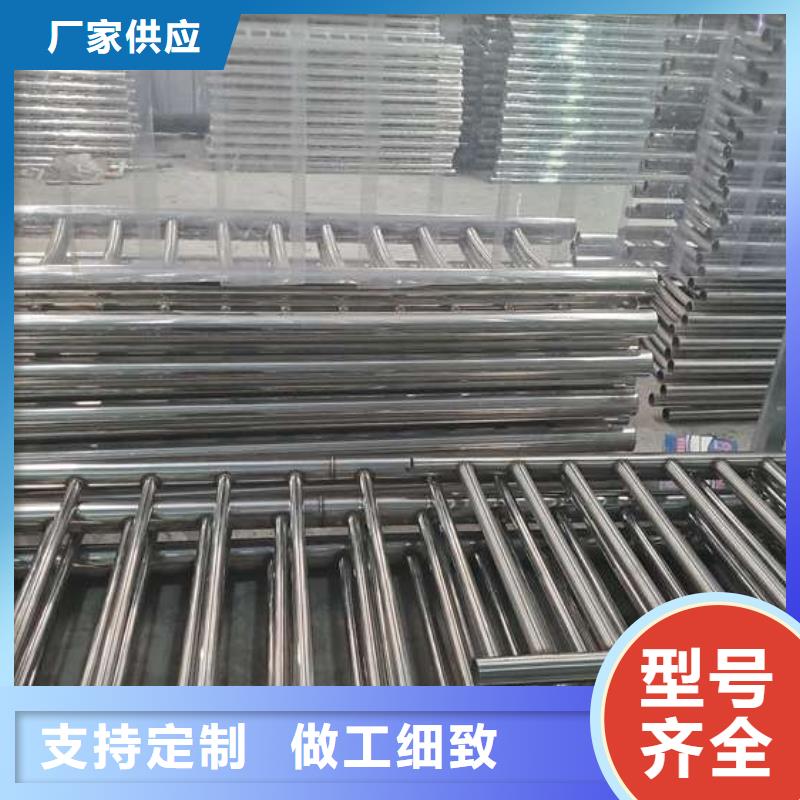 护栏,扶手木钢丝绳护栏供应采购