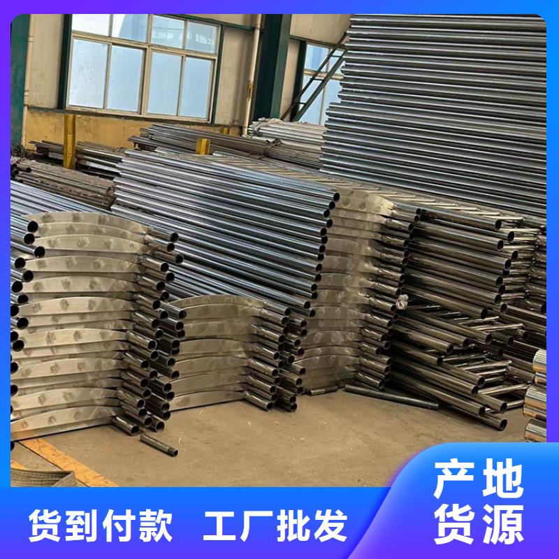 公路防撞灯光护栏自主创新