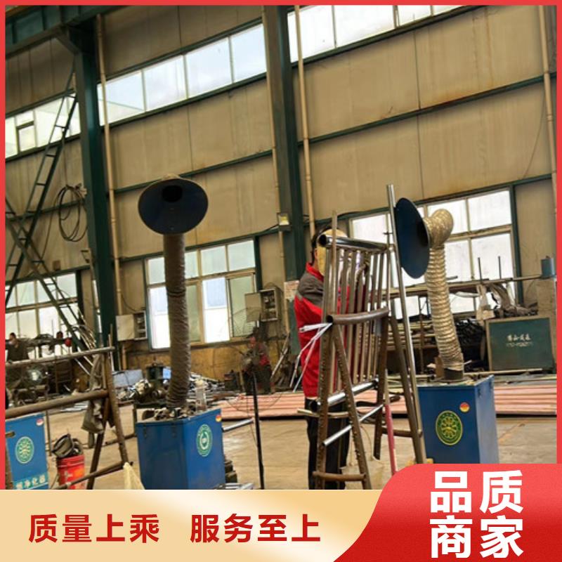 不锈钢碳素钢复合管护栏多年行业积累
