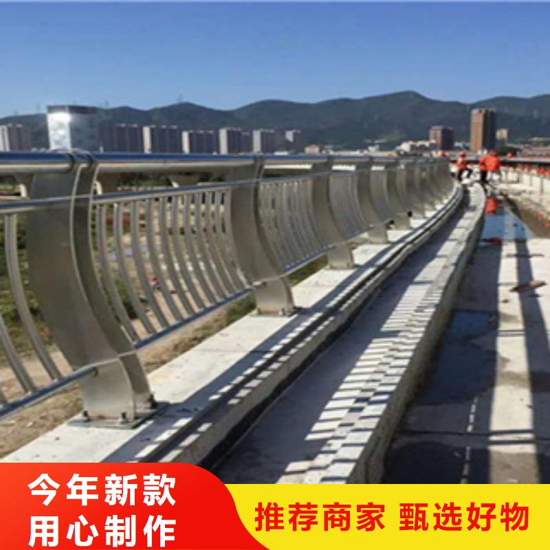 护栏天桥防撞护栏厂家拥有先进的设备