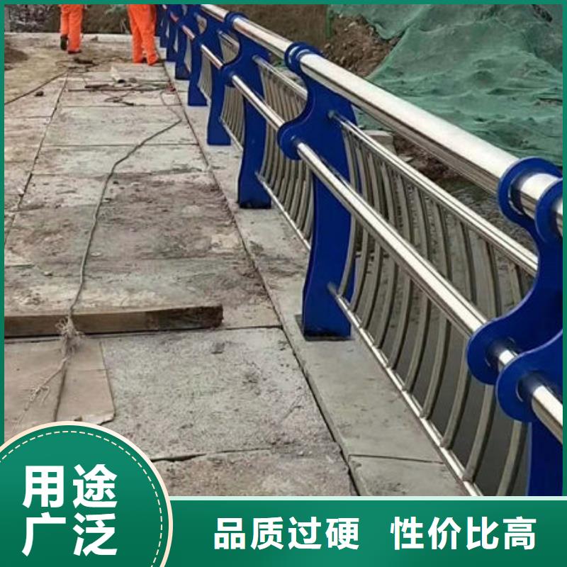 护栏厂家拥有先进的设备