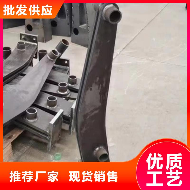 护栏厂家拥有先进的设备