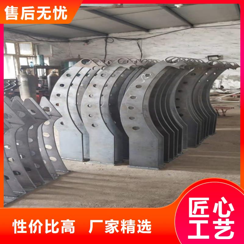桥梁护栏立柱,国道抗冲击围栏实体厂家大量现货